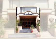 Sunfort Hotel Lahore Buitenkant foto